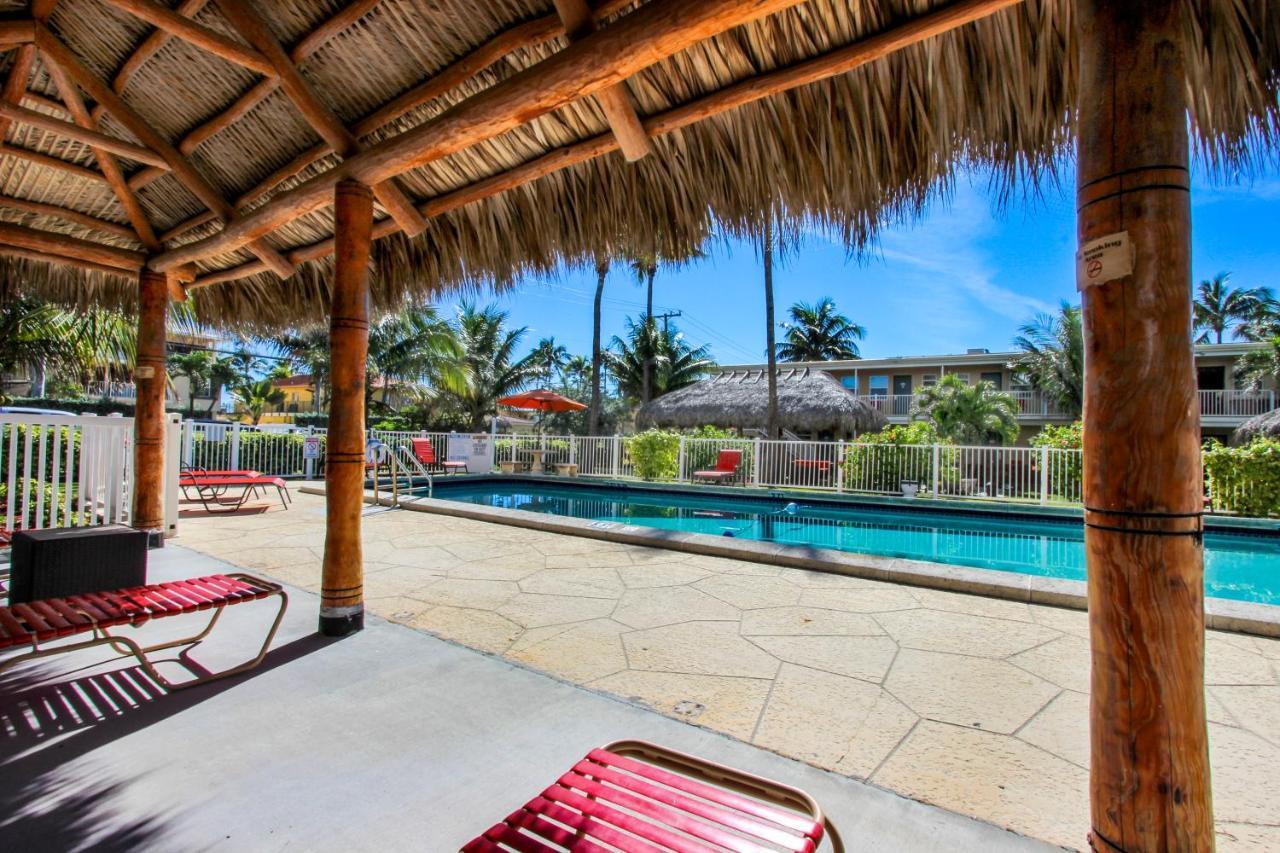 Oceans Beach Resort & Suites Pompano Beach Exteriör bild
